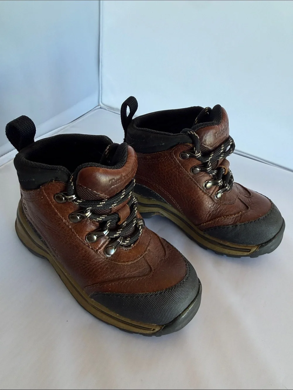 Kids Brown Leather Hiking Boots - Durable Trail Shoes